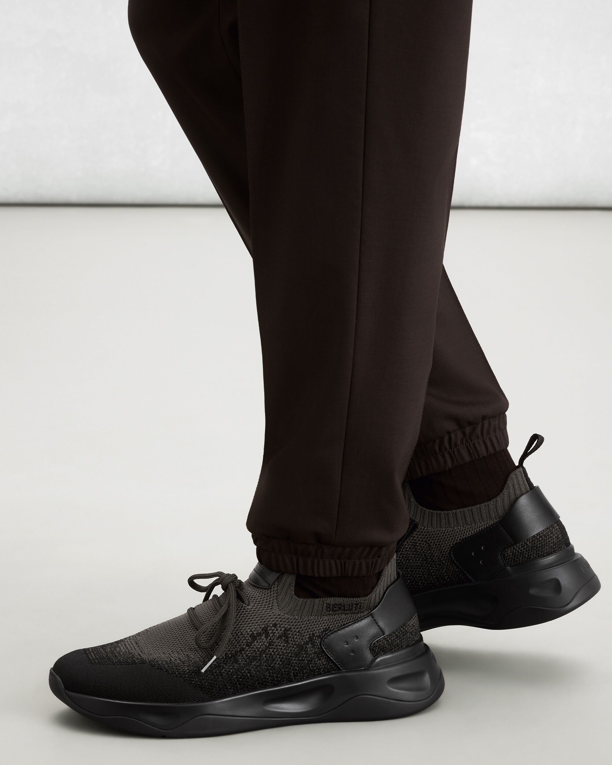 Shadow Sneaker, Gradiant Dark Black & Green, hi-res