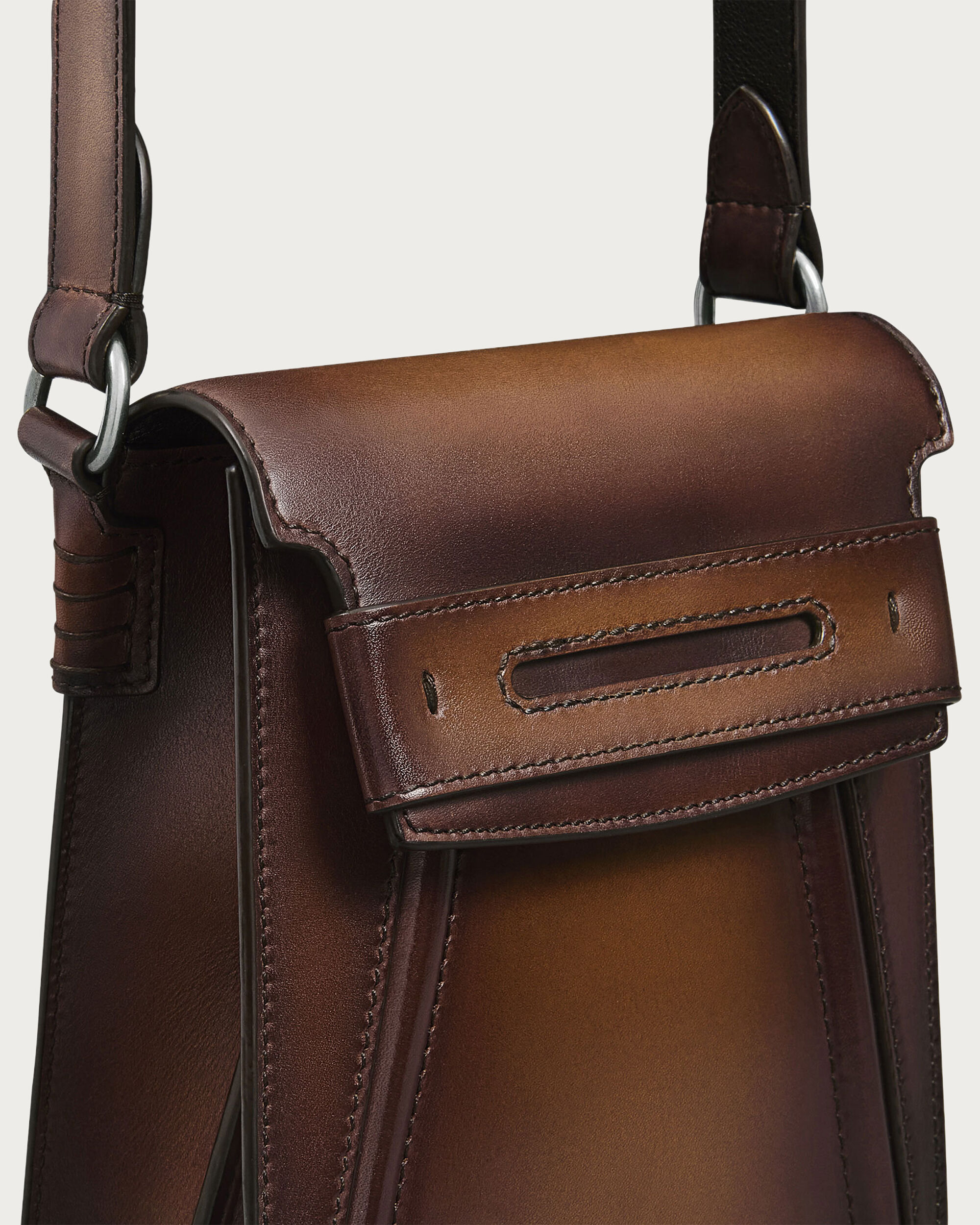 Andy Phone Pouch Messenger, Cacao Intenso, hi-res